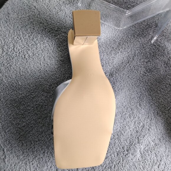 ✨ Carlkarida Silver Metallic Block Heel Mules Size 7 - Picture 7 of 9